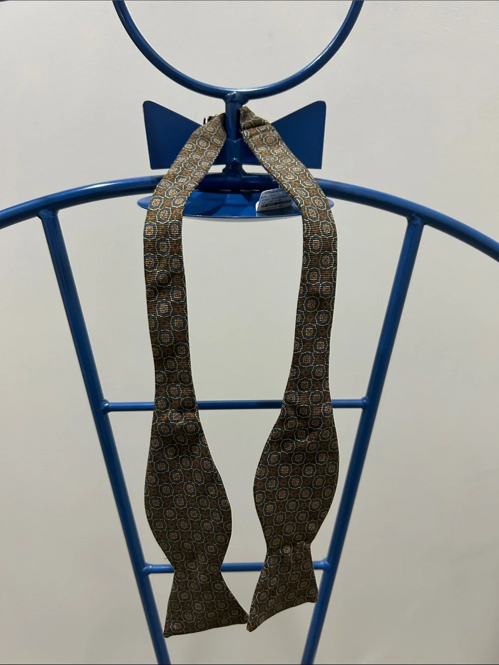 Brooks Brothers Self-Tie Bow Tie in Brown Geometric Pattern